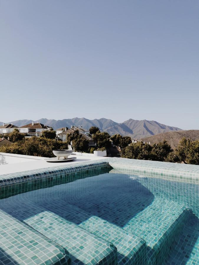 Surya Guest House Ojén エクステリア 写真