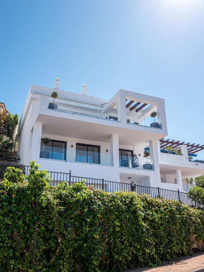 Surya Guest House Ojén エクステリア 写真
